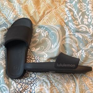 Lululemon Women’s restful Slide Sandals